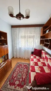 Apartament spatios, 3 camere, 55 mp utili, etaj 3 - zona Lip 
