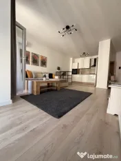 Apartament 2 camere, decomandat, 51 mp utili, etaj 4, loc de 