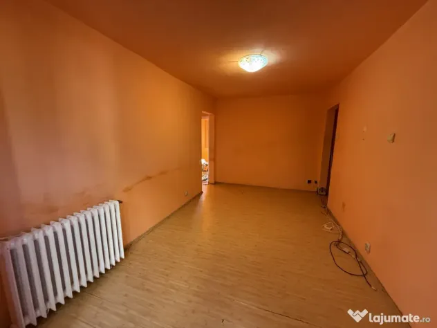 Apartament 3 camere, etaj 2, semidecomandat - Piata Doina - Timisoara (Timis)