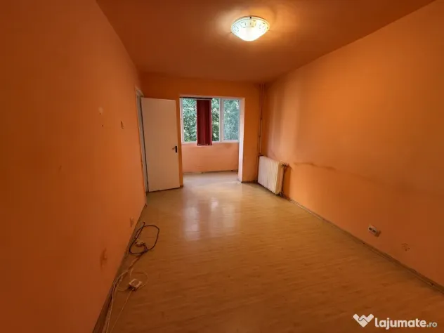 Apartament 3 camere, etaj 2, semidecomandat - Piata Doina - Timisoara (Timis)