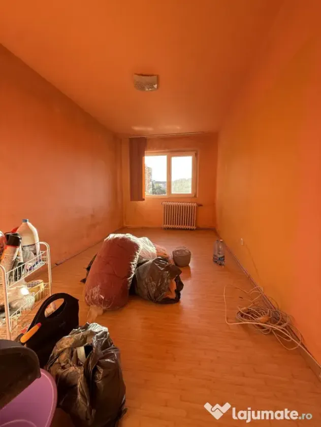 Apartament 3 camere, etaj 2, semidecomandat - Piata Doina - Timisoara (Timis)