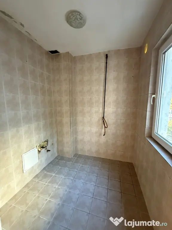 Apartament 3 camere, etaj 2, semidecomandat - Piata Doina - Timisoara (Timis)