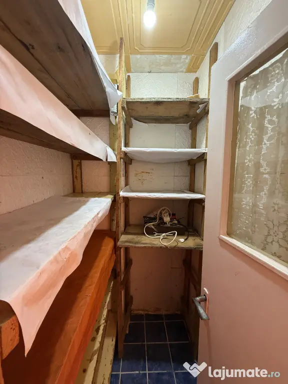 Apartament 3 camere, etaj 2, semidecomandat - Piata Doina - Timisoara (Timis)