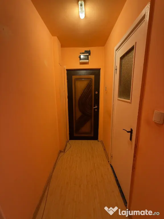 Apartament 3 camere, etaj 2, semidecomandat - Piata Doina - Timisoara (Timis)