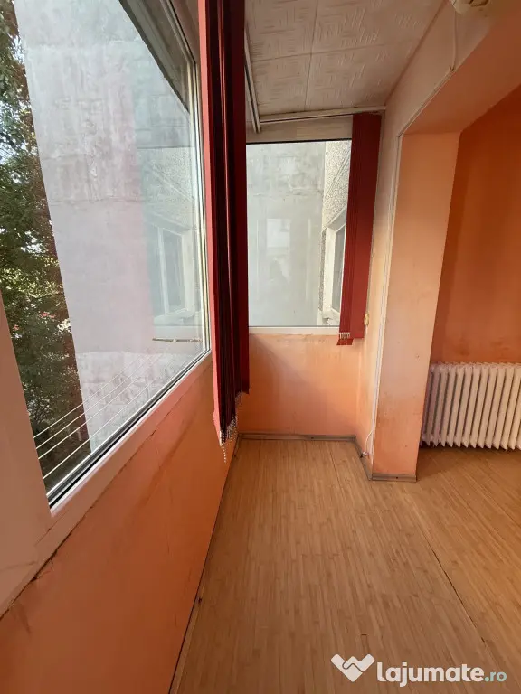 Apartament 3 camere, etaj 2, semidecomandat - Piata Doina - Timisoara (Timis)