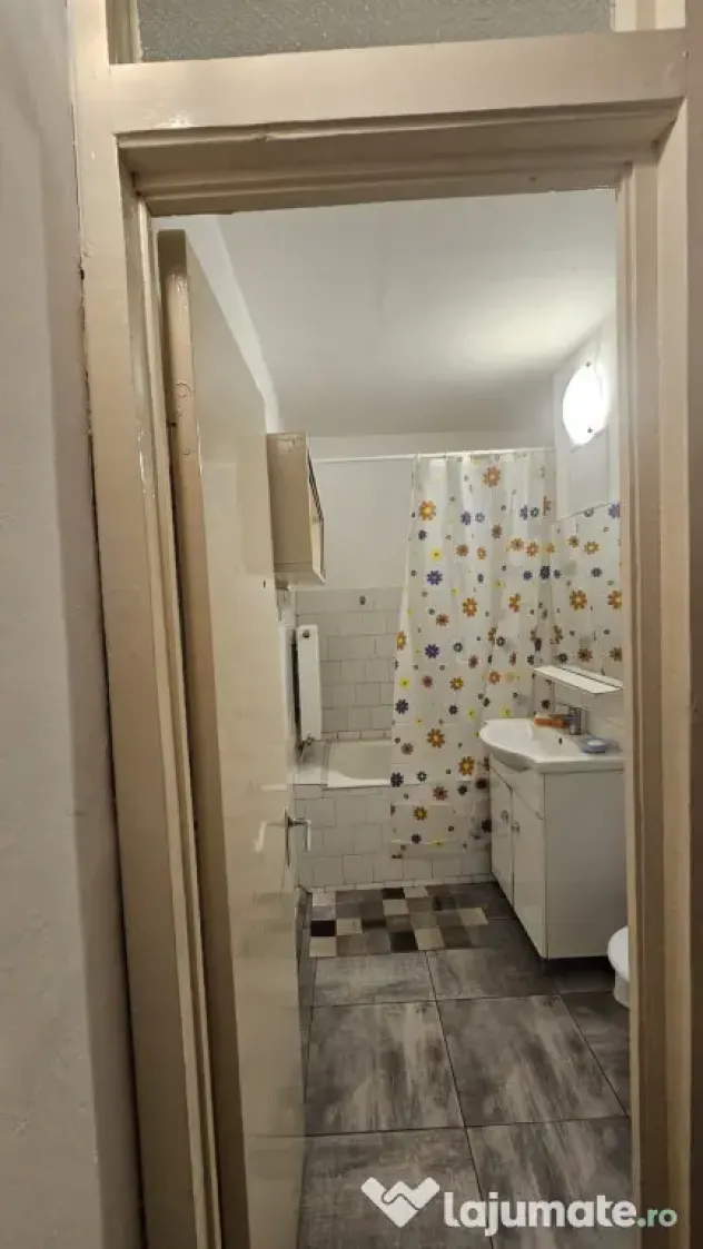 Apartament cu 3 camere la Parter in Complexul Studentesc - Timisoara (Timis)