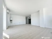 Penthouse 3 camere, decomandat, 80 mp utili-Aradului