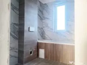 Apartament 3 camere, 75 mp, terasa 6,5 mp, bloc nou - Toront 