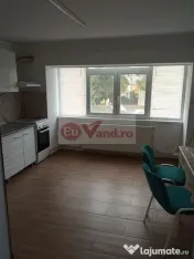 De inchiriat apartament cu 3 camere ICF, langa Scoala nr. 12, parter, 500 E 