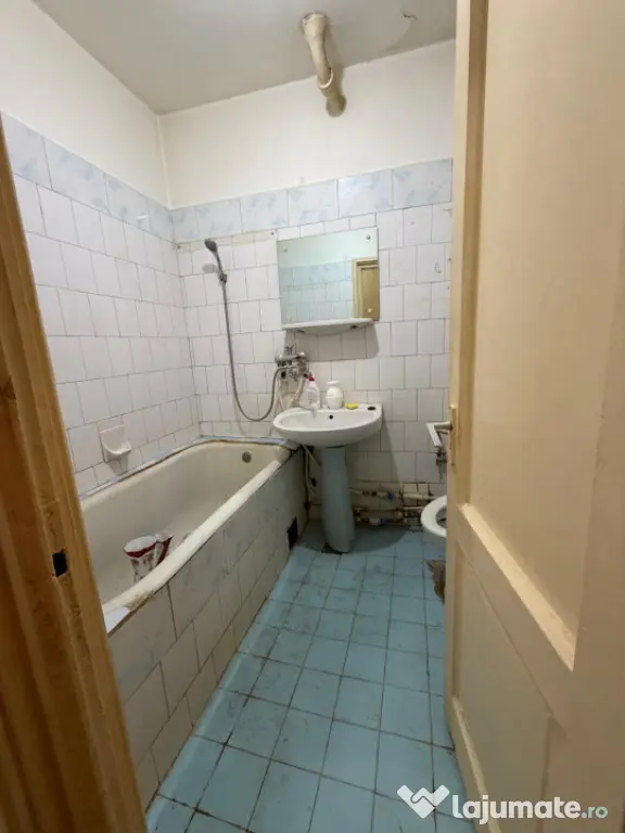 Apartament 3 Camere, 60 mp, Calea Bucuresti/Institut - Craiova (Dolj)