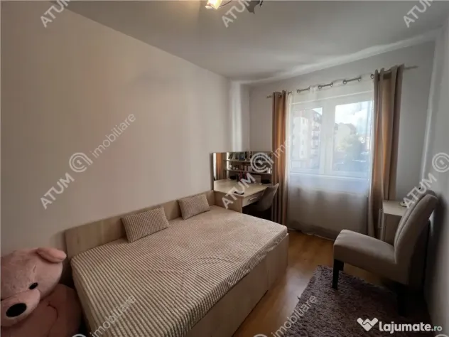 Apartament cu 3 camere la etajul 2 zona Mihai Viteazu din Si - Sibiu (Sibiu)