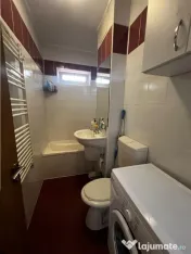 Apartament cu 3 camere la etajul 2 zona Mihai Viteazu din Si 