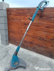 Mașină de tăiat iarba 