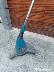 Mașină de tăiat iarba 