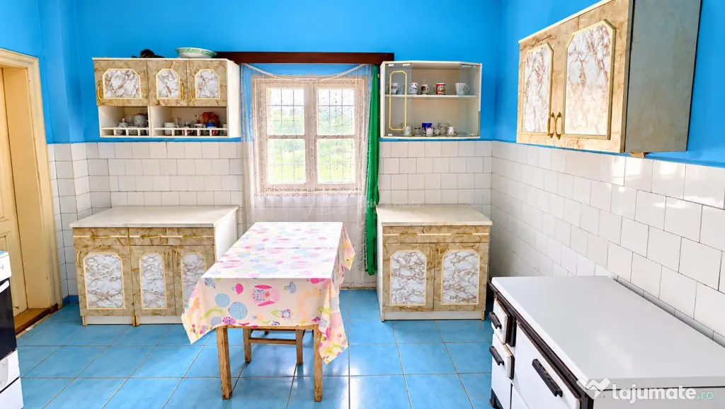 Oravita | Casa cu Garaj | Zona Lacul Mic | ZERO COMISION - Oravita (Caras-Severin)