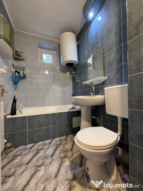 NEPTUN, 3 camere, etaj 3, semi-decomandat - Tulcea (Tulcea)