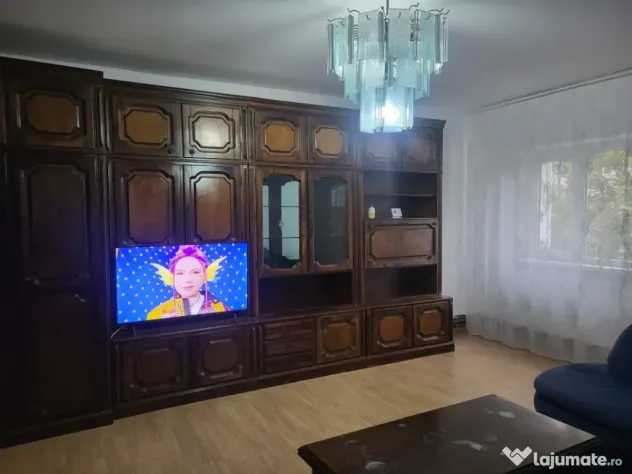 Inchiriere apartament 3 camere, Zona 1 Mai - Craiova (Dolj)
