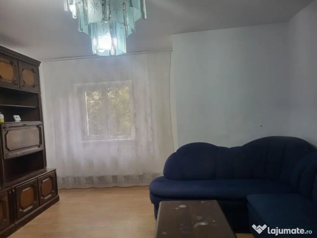 Inchiriere apartament 3 camere, Zona 1 Mai - Craiova (Dolj)