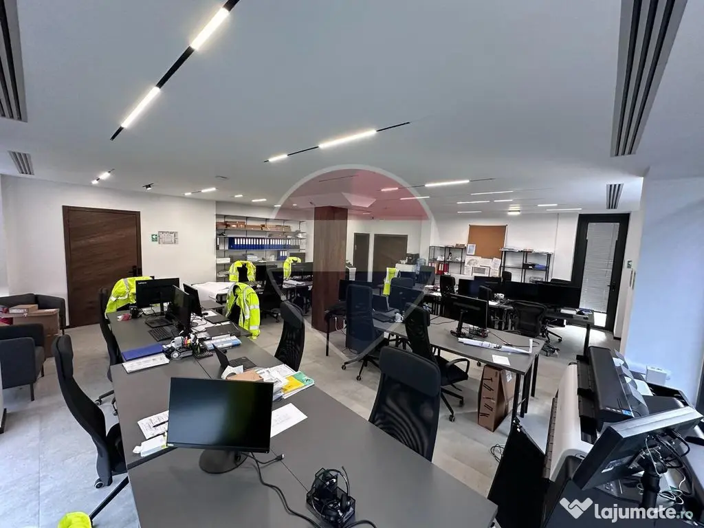 Spatiu comercial 90 mp, Str. Ciheiului - Utiliăti incluse ! - Oradea (Bihor)