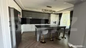 Casa Individuala 260 mp, garaj, teren 800mp, Burdujeni 