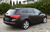 Opel Astra an 2014 motor 1.7 diesel culoare maro 