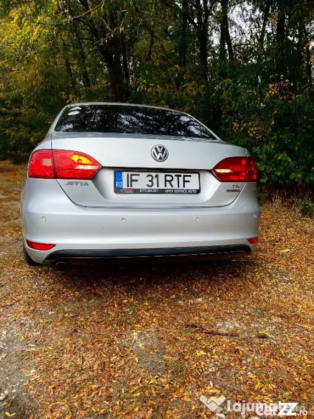 Volkswagen Jetta 2011 | 1.6 TDI DSG | 204.400 km Reali | Cutie automată REPARATĂ - Pantelimon (Bucuresti-Ilfov)