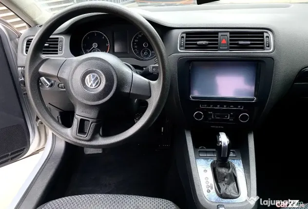 Volkswagen Jetta 2011 | 1.6 TDI DSG | 204.400 km Reali | Cutie automată REPARATĂ - Pantelimon (Bucuresti-Ilfov)