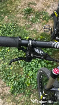 Bicicleta MTB specialized suspension 