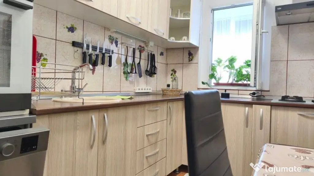Apartament decomandat 3 camere in Deva, zona Iuliu Maniu - Deva (Hunedoara)