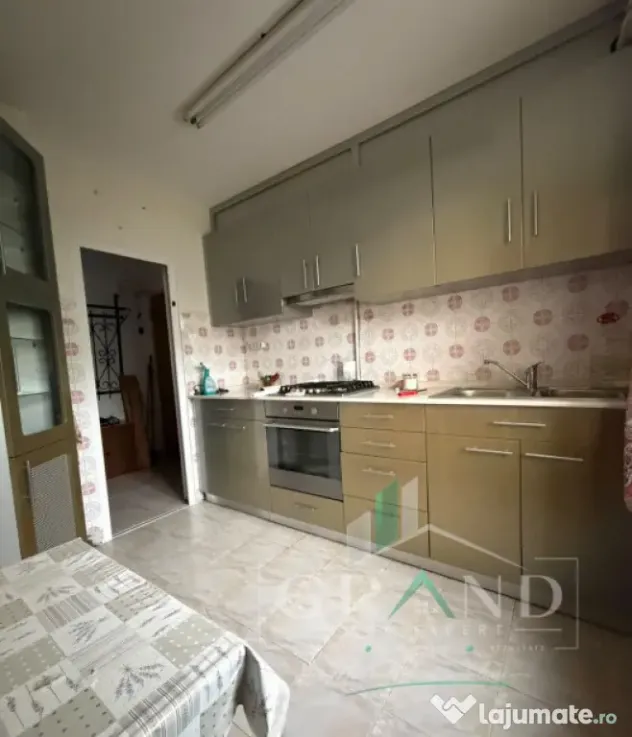 3 CAMERE DECOMANDAT | BALCON | GARAJ | PIVNIȚĂ | CENTRAL? - Cluj-Napoca (Cluj)