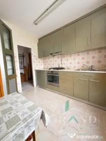 3 CAMERE DECOMANDAT | BALCON | GARAJ | PIVNIȚĂ | CENTRAL?