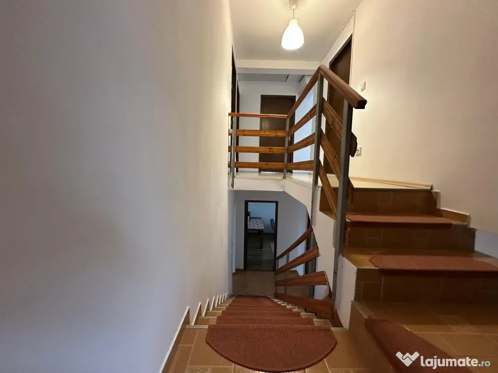 Casa individuala | Parter + Etaj + Pod | Asfalt | Comision 0 - Sanmihaiu German (Timis)