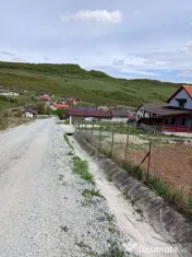 Teren 3 parcele la intrare in Jelna