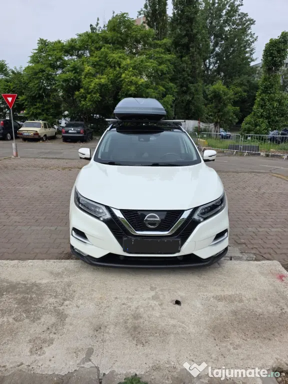Autoturisme Nissan Qashqai Benzina - Autoturism