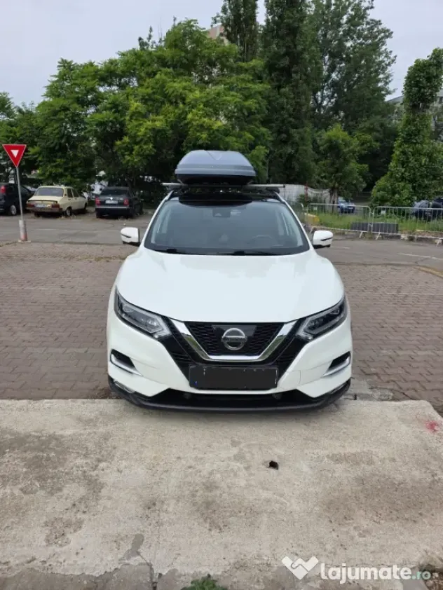 Autoturisme Nissan Qashqai Benzina - Autoturism