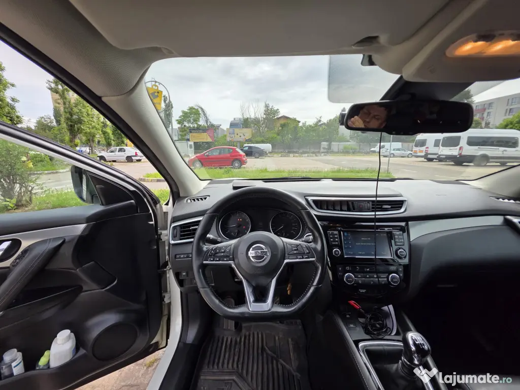 Autoturisme Nissan Qashqai Benzina - Autoturism