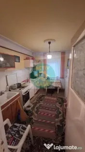 DE VÂNZARE – APARTAMENT CU 2 CAMERE, 2 BALCOANE, ZONĂ CENTRALĂ! 