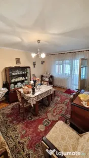 DE VÂNZARE – APARTAMENT CU 2 CAMERE, 2 BALCOANE, ZONĂ CENTRALĂ! 