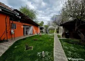 Casa individuala de vanzare 3 camere curte si gradina Beclea 