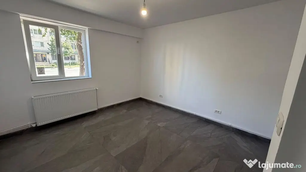 SPATIU COMERCIAL PARTER CASA DE CULTURA STRADAL - Constanta (Constanta)