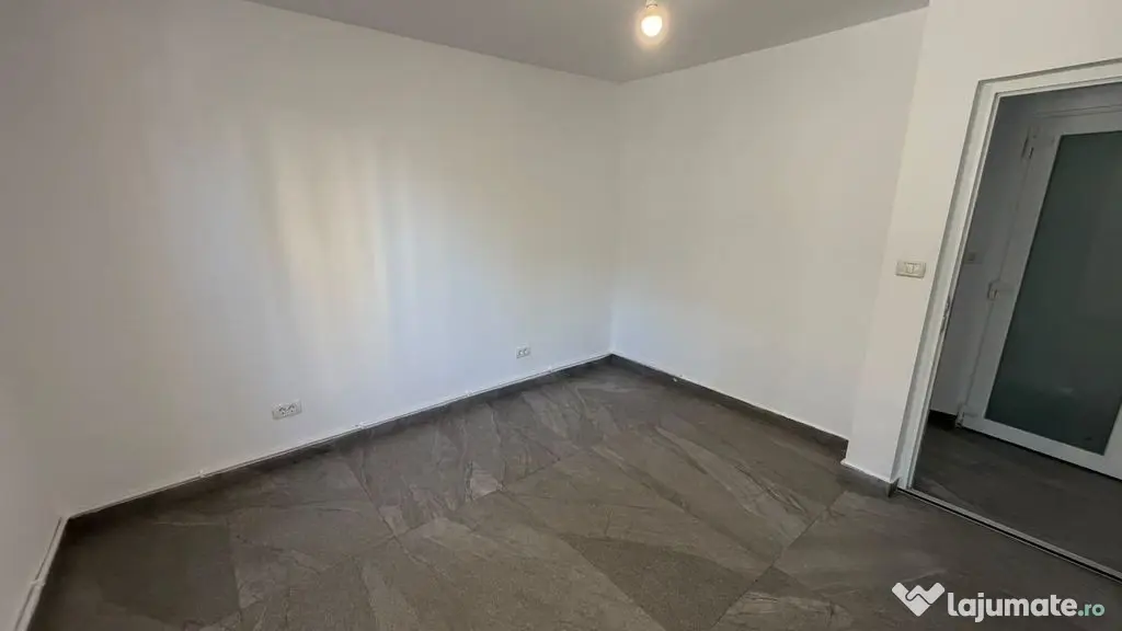 SPATIU COMERCIAL PARTER CASA DE CULTURA STRADAL - Constanta (Constanta)