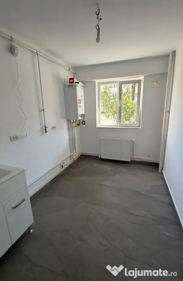 SPATIU COMERCIAL PARTER CASA DE CULTURA STRADAL - Constanta (Constanta)