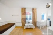 Garsonieră renovată de închiriat, Str. Lânii 34, Brașov – 350 €/lună 