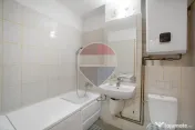 Garsonieră renovată de închiriat, Str. Lânii 34, Brașov – 350 €/lună 