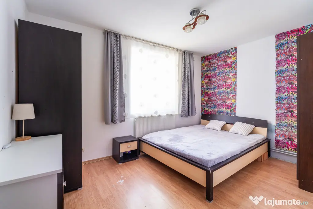 ULTRACENTRAL - 3 camere, balcon, etaj 7/10, bloc izolat, 0% - Zalau (Salaj)