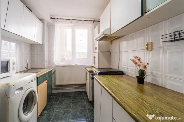 ULTRACENTRAL - 3 camere, balcon, etaj 7/10, bloc izolat, 0% - Zalau (Salaj)