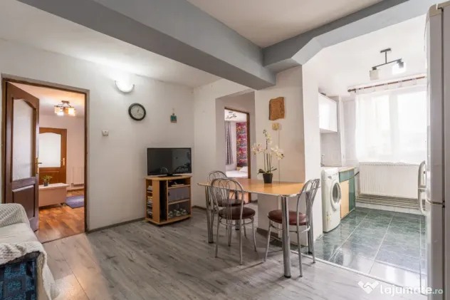 ULTRACENTRAL - 3 camere, balcon, etaj 7/10, bloc izolat, 0% - Zalau (Salaj)
