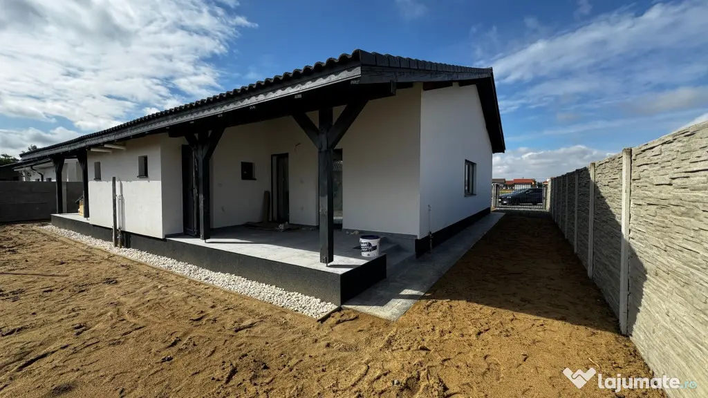 Duplex pe Parter | 2 bai | Teren generos | Toate utilitatile - Mosnita Veche (Timis)
