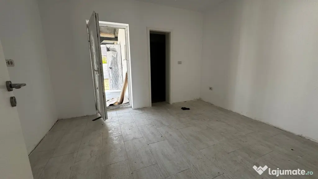 Duplex pe Parter | 2 bai | Teren generos | Toate utilitatile - Mosnita Veche (Timis)