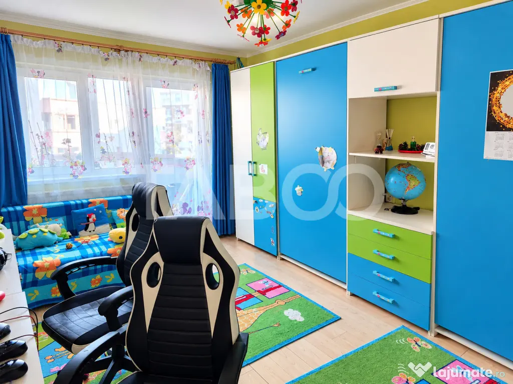 Apartament cu 4 camere renovat in Plopilor etaj intermediar - Cluj-Napoca (Cluj)
